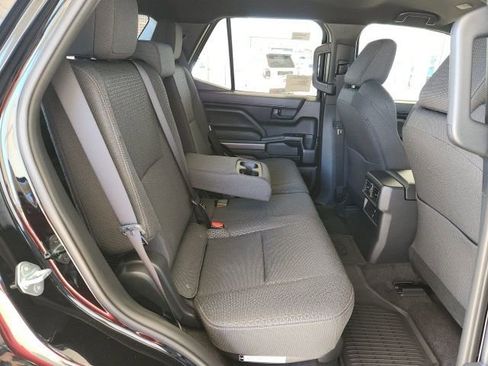 New 2026 Toyota 4Runner SR5 image 23