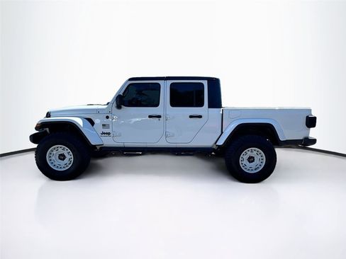 Used 2022 Jeep Gladiator Sport image 7