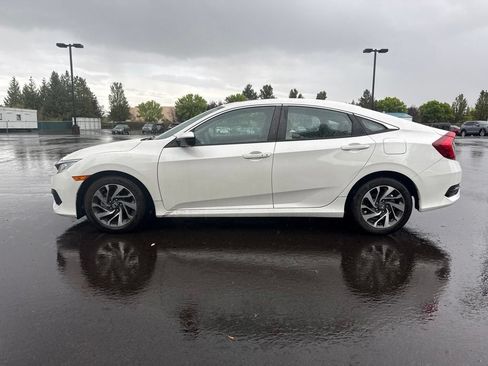 Used 2016 Honda Civic EX image 4