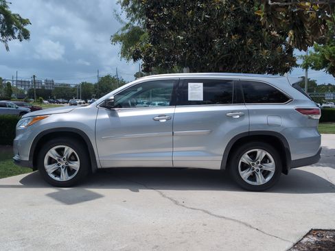 Used 2015 Toyota Highlander Limited AWD/4WD image 7