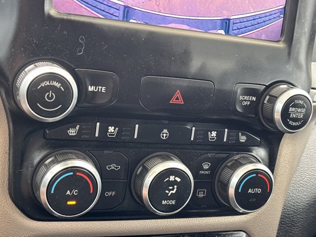 Used 2019 RAM 1500 Laramie AWD/4WD image 35