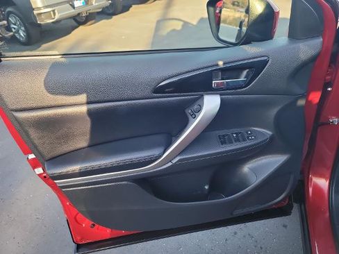 Used 2022 Mitsubishi Eclipse Cross SE image 21