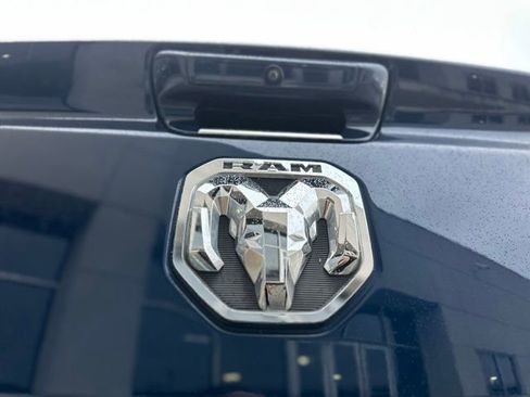 Used 2021 RAM 1500 Big Horn image 9