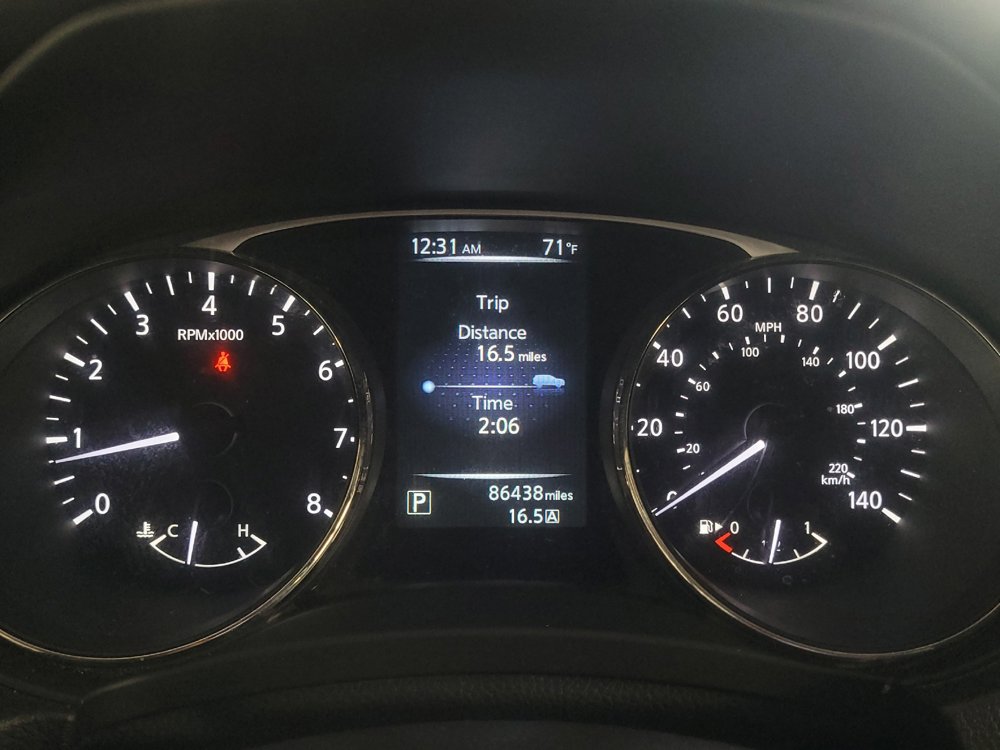 Used 2015 Nissan Rogue SV AWD/4WD image 23
