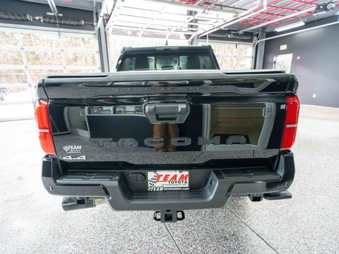Certified 2025 Toyota Tacoma SR5 image 4