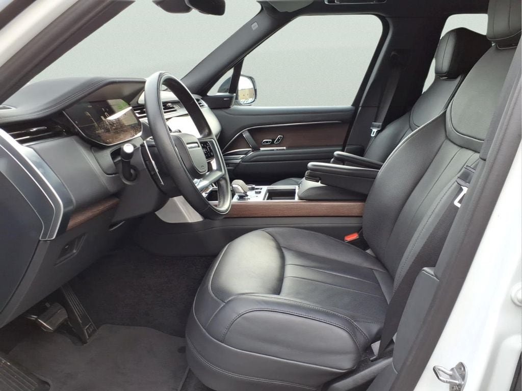 Used 2023 Land Rover Range Rover SE AWD/4WD image 12