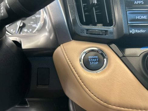 Used 2018 Toyota RAV4 XLE image 45