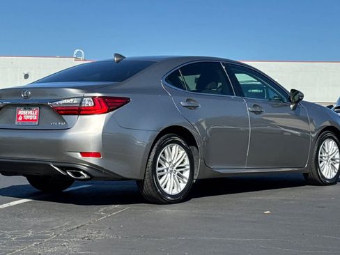 Used 2018 Lexus ES 350 image 2