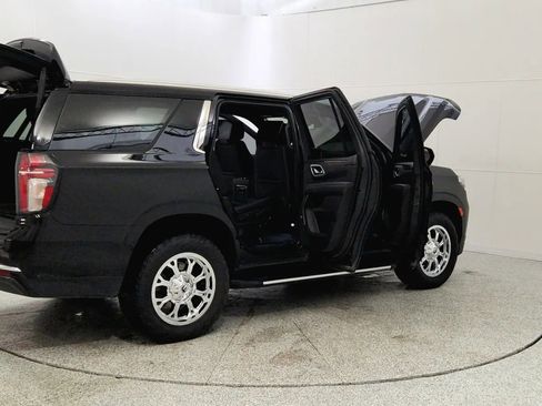 Used 2021 Chevrolet Tahoe LT w/ Rear Media and Nav Package image 12