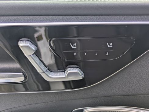 Used 2023 Mercedes-Benz C 300 Sedan image 19