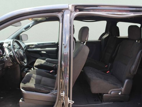 Used 2015 Dodge Grand Caravan SE FWD image 7