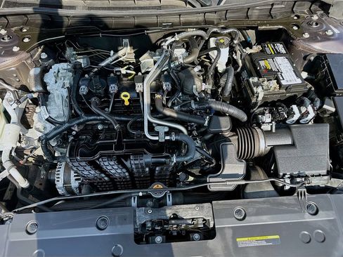Certified 2024 Nissan Altima 2.5 SV FWD image 36