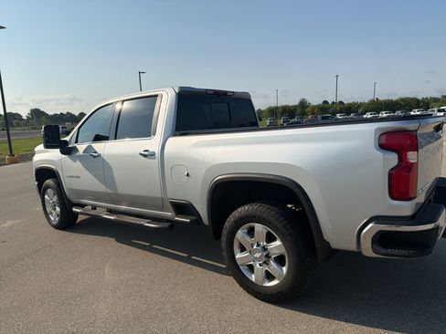 Used 2020 Chevrolet Silverado 2500 LTZ w/ LTZ Premium Package AWD/4WD image 7