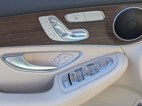 Used 2022 Mercedes-Benz GLC 300 4MATIC image 14