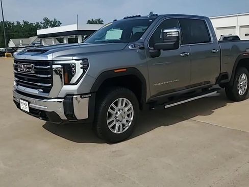 Used 2024 GMC Sierra 2500 SLT w/ SLT Premium Package AWD/4WD image 4