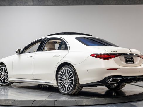 Used 2023 Mercedes-Benz S 580 4MATIC Sedan image 47