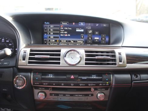 Used 2015 Lexus LS 460 AWD image 4