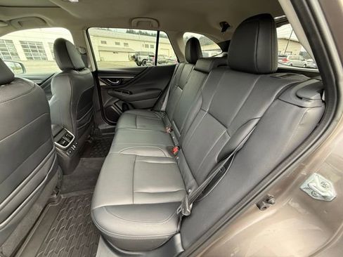 Used 2023 Subaru Outback Limited image 26