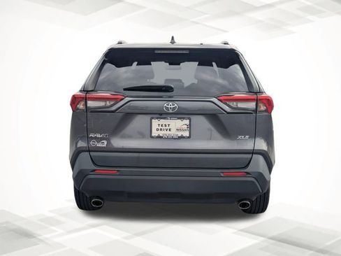 Used 2023 Toyota RAV4 XLE image 4