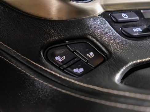 Used 2017 GMC Yukon XL Denali w/ Open Road Package image 29