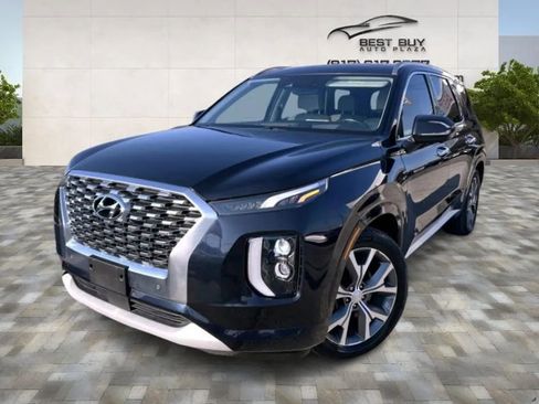 Used 2021 Hyundai Palisade Limited image 3
