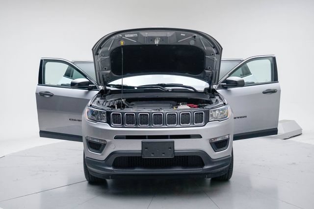 Used 2019 Jeep Compass Sport AWD/4WD image 16