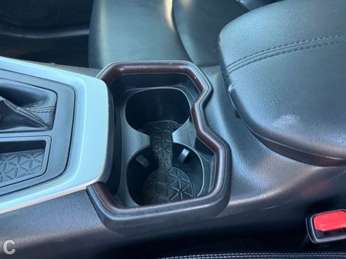 Used 2019 Toyota RAV4 Limited w/ Cold Weather Package FWD image 23