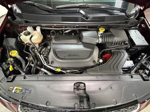 Used 2022 Chrysler Pacifica Pinnacle image 12