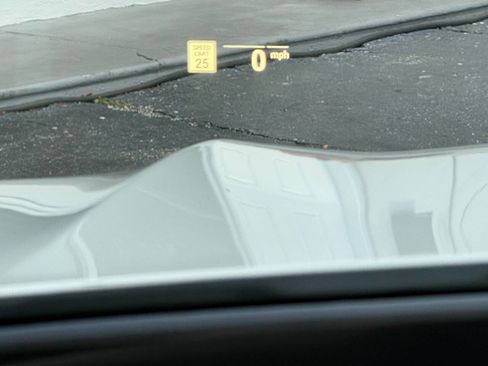 Used 2021 BMW X5 xDrive40i w/ M Sport Package image 17