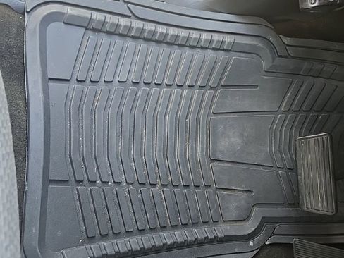 Used 2017 Chevrolet Silverado 1500 Custom w/ Custom Convenience Package image 12