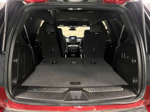 Used 2023 Chevrolet Tahoe Z71 w/ Luxury Package image 27