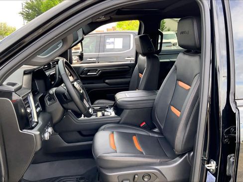 Used 2024 GMC Sierra 2500 AT4 w/ AT4 Premium Plus Package image 8