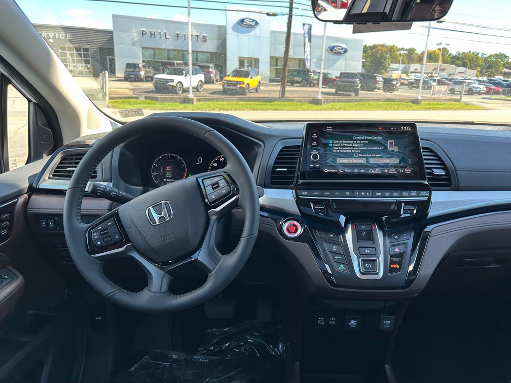 New 2026 Honda Odyssey Touring image 21