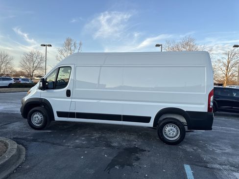 Used 2024 RAM ProMaster 2500 image 17
