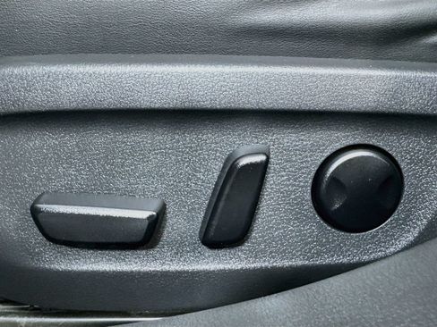 Used 2021 MAZDA MAZDA3 Hatchback w/Premium Plus Pkg AWD/4WD image 17