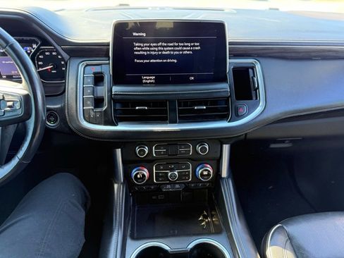 Used 2021 GMC Yukon XL SLT w/ SLT Luxury Plus Package image 9