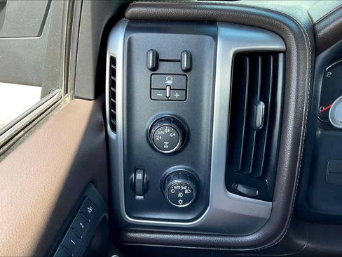 Used 2016 GMC Sierra 1500 SLT w/ SLT Premium Package AWD/4WD image 33