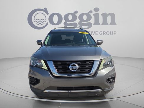 Used 2018 Nissan Pathfinder S FWD image 8