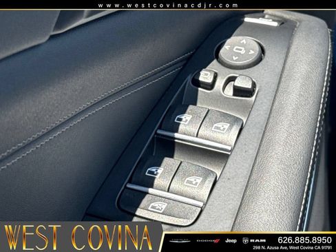 Used 2024 BMW X5 sDrive40i w/ M Sport Package RWD image 22