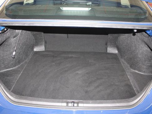 Used 2025 Toyota Camry SE FWD image 29