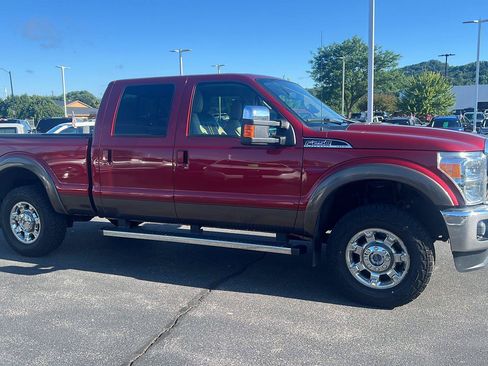 Used 2016 Ford F250 Lariat w/ Chrome Package AWD/4WD image 3