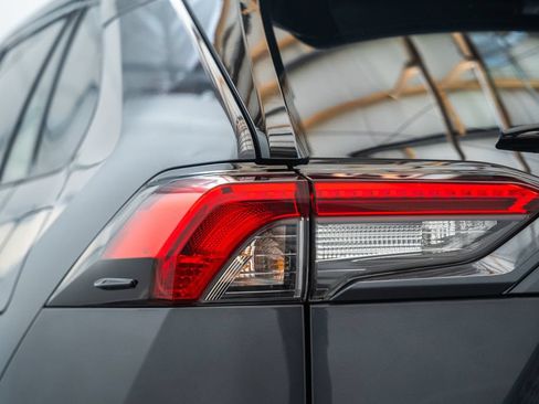 Certified 2025 Toyota RAV4 LE AWD/4WD image 8