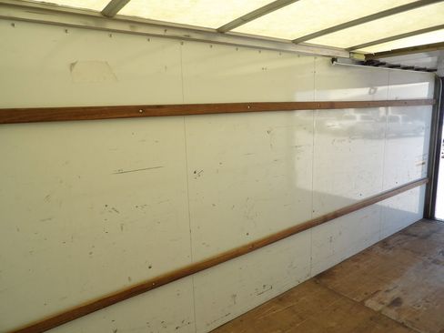 Used 2021 Ford E-350 and Econoline 350 Super Duty image 33