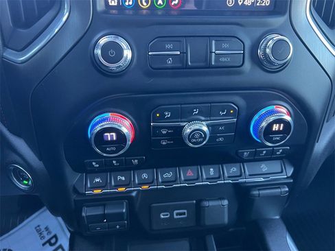 Used 2020 GMC Sierra 1500 AT4 w/ AT4 Carbonpro Edition image 32