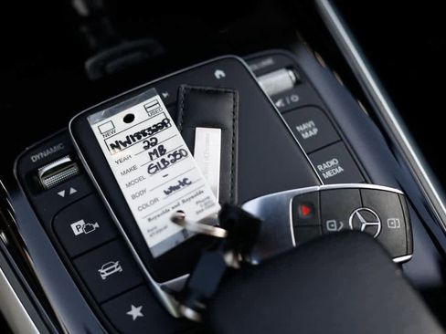 Certified 2022 Mercedes-Benz GLB 250 4MATIC w/ Premium Package Lite image 31