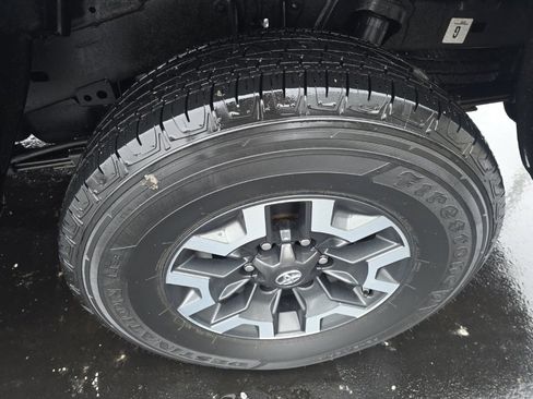 Used 2022 Toyota Tacoma 4x4 Double Cab image 11