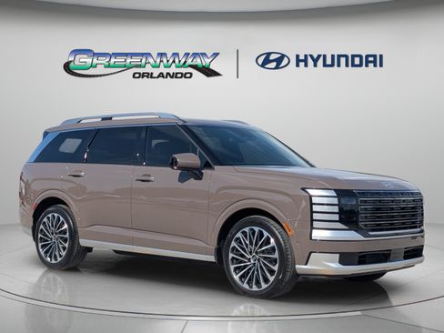 Used 2026 Hyundai Palisade Calligraphy FWD image 2