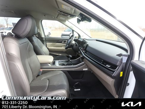 New 2026 Kia Carnival LXS image 19