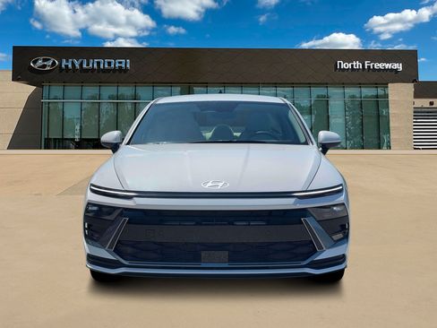 Certified 2026 Hyundai Sonata SE FWD image 12