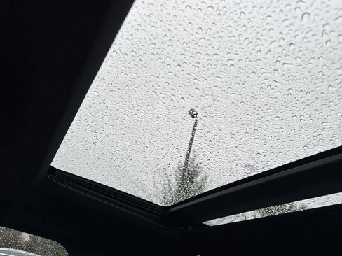 Used 2022 Ford Explorer Platinum w/ Equipment Group 601A image 13